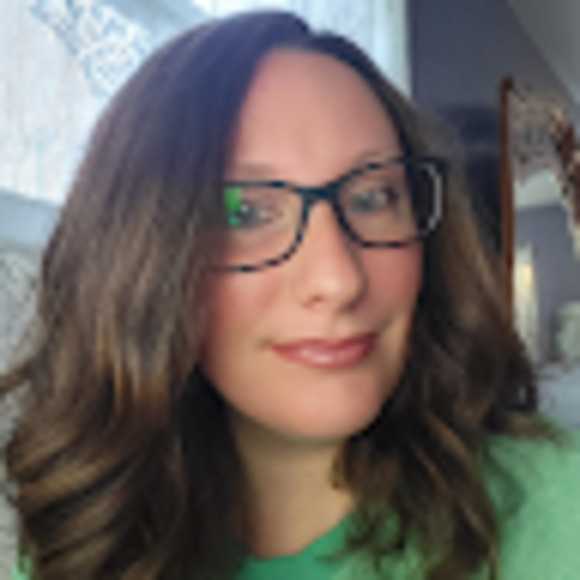 Meet your Posher, Katherine - Picture 1 of 1